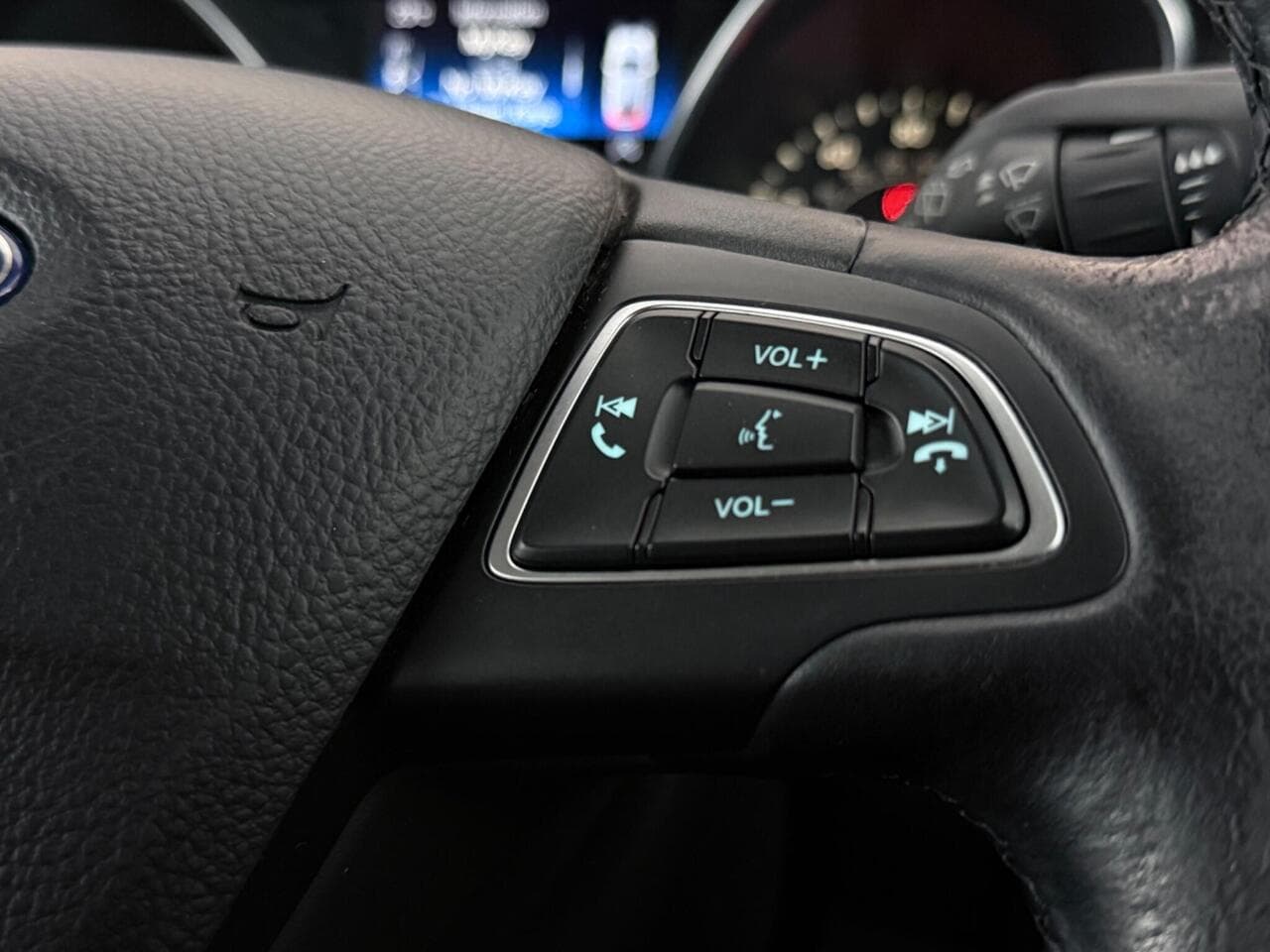 Ford Focus thumbnail Misc Controls