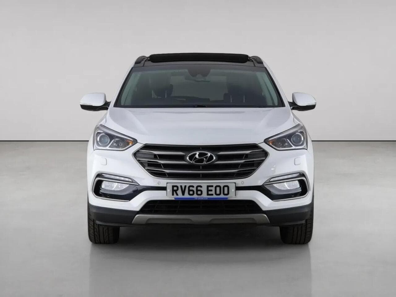 Hyundai Santa Fe thumbnail Front