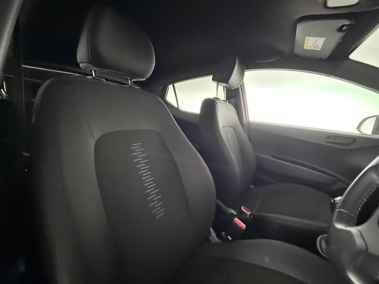 Hyundai i10 thumbnail Seat Driver