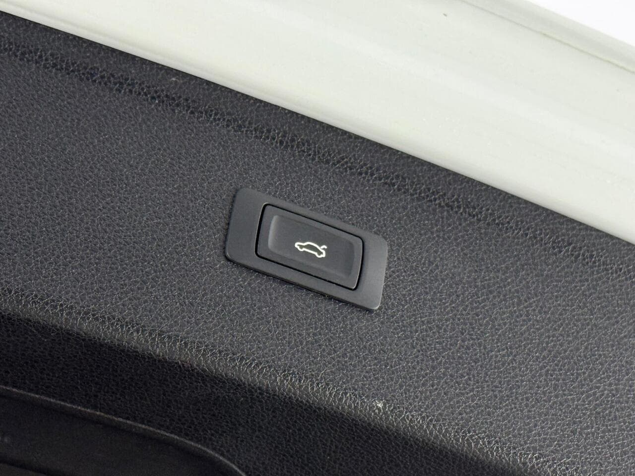 Audi Q5 thumbnail Misc Controls