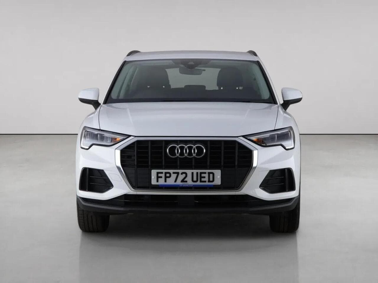 Audi Q3 thumbnail Front