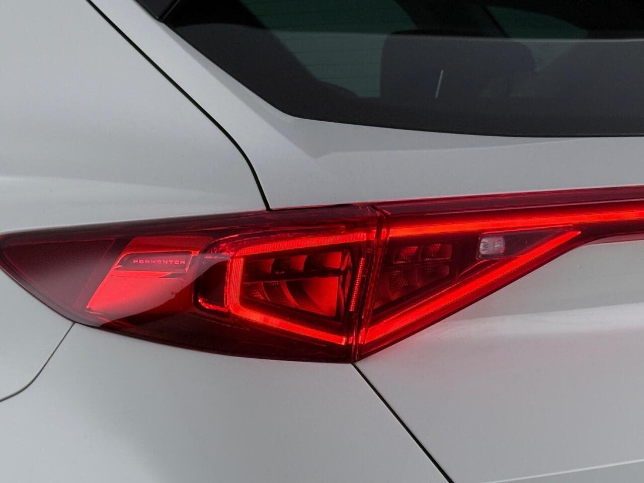 CUPRA Formentor thumbnail Lights Rear