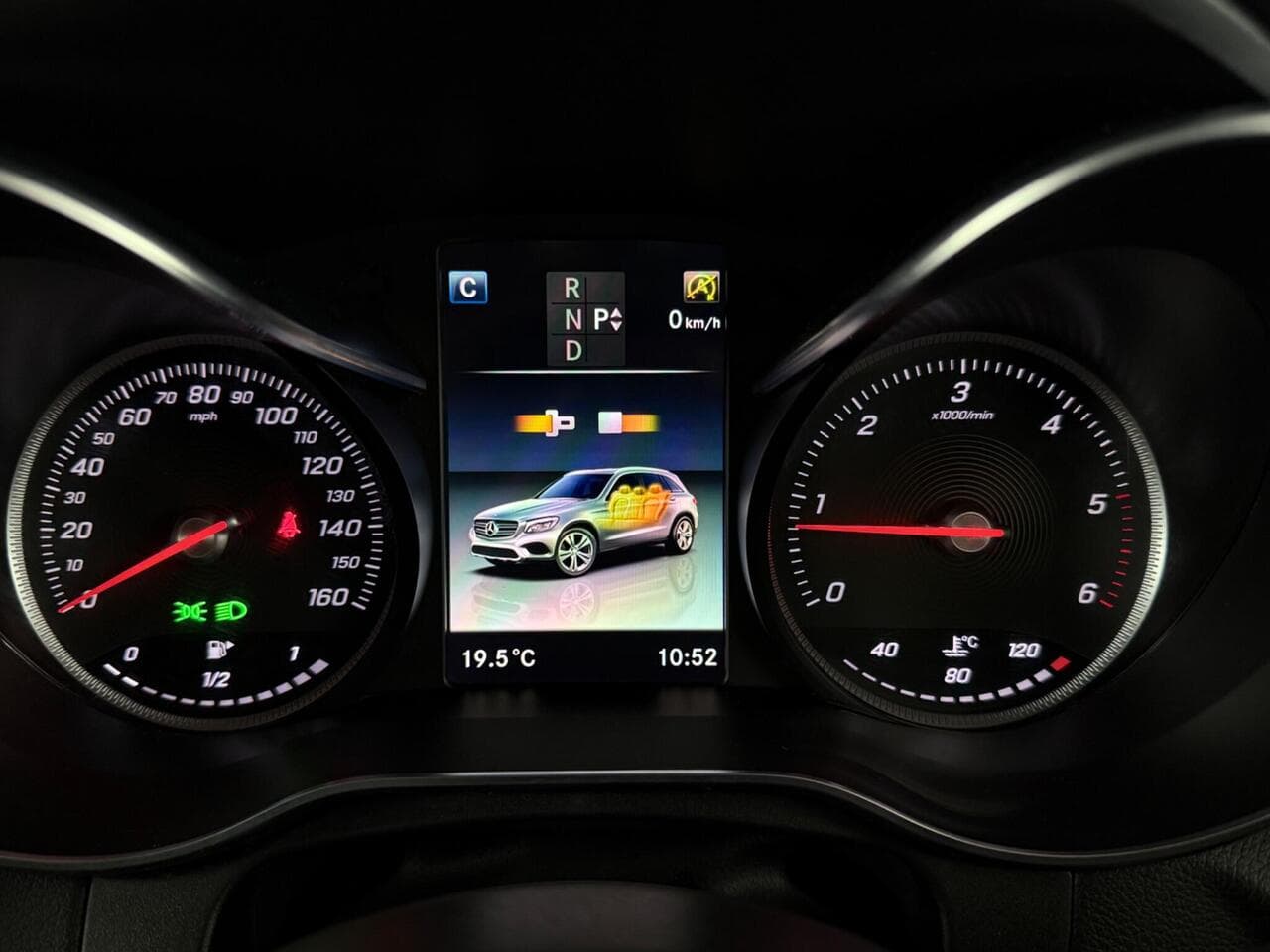 Mercedes-Benz GLC thumbnail Driver Instruments