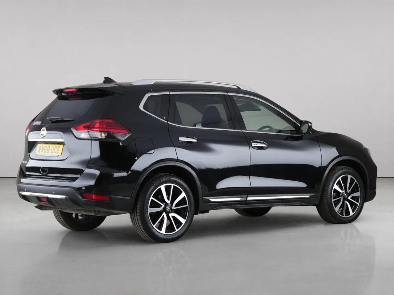 Nissan X-Trail thumbnail Side Right