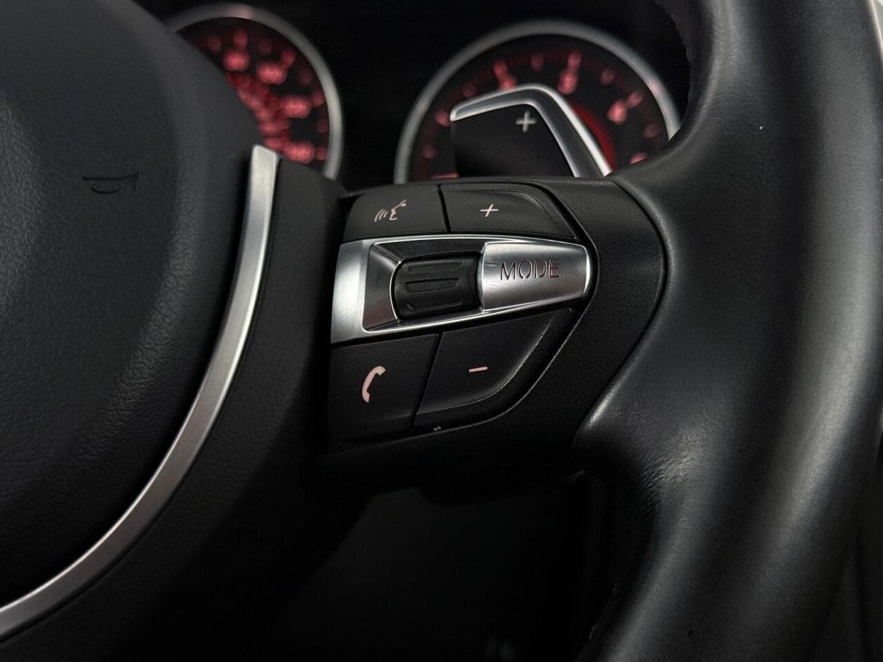BMW 4 Series Gran Coupe thumbnail Misc Controls