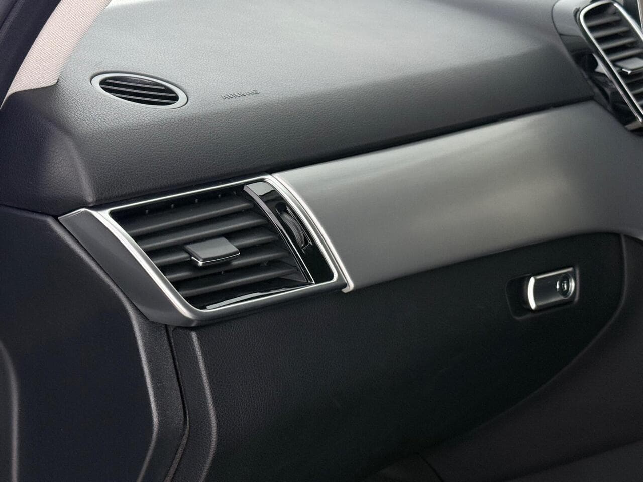 Mercedes-Benz GLE thumbnail Misc Controls