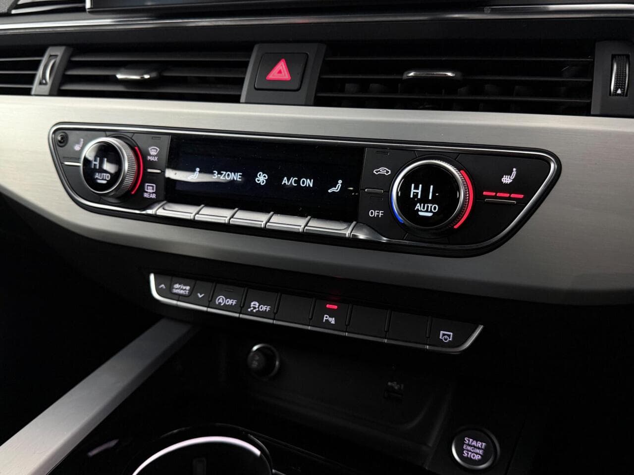 Audi A4 thumbnail Infotainment System
