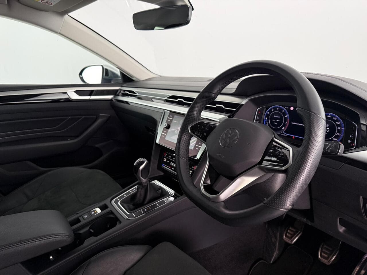 Volkswagen Arteon thumbnail Interior Front