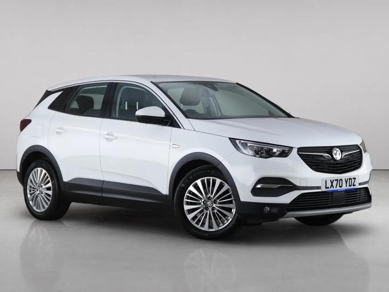 Vauxhall Grandland X - Vauxhall Grandland X 1.2 Turbo Business Edition Nav Euro 6 (s/s) 5dr