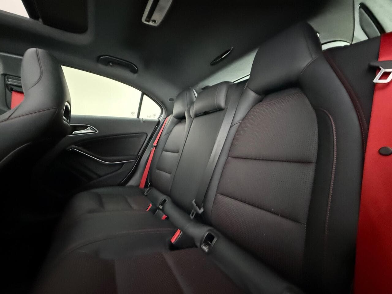 Mercedes-Benz A Class thumbnail Seats Rear