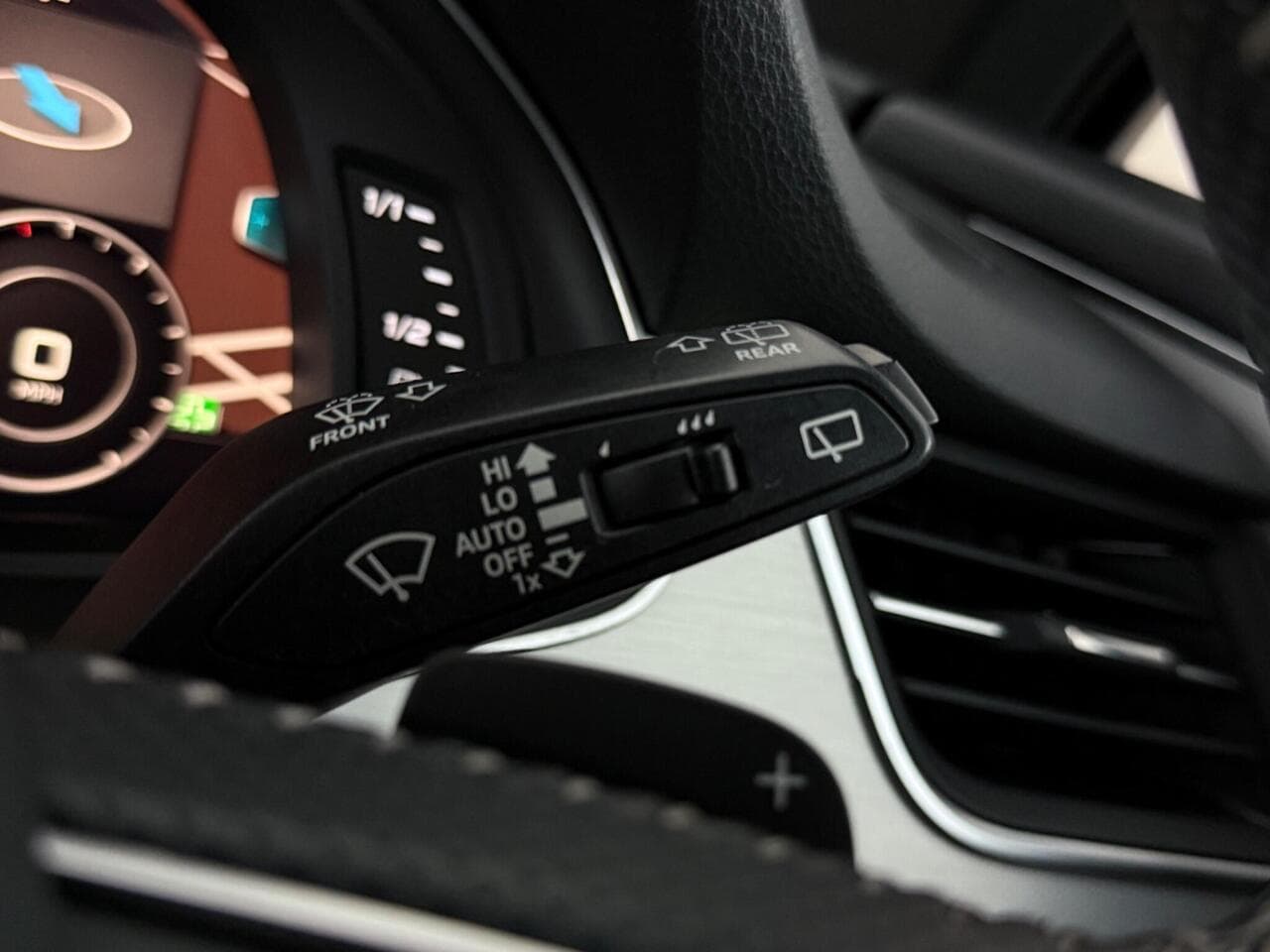 Audi Q7 thumbnail Misc Controls