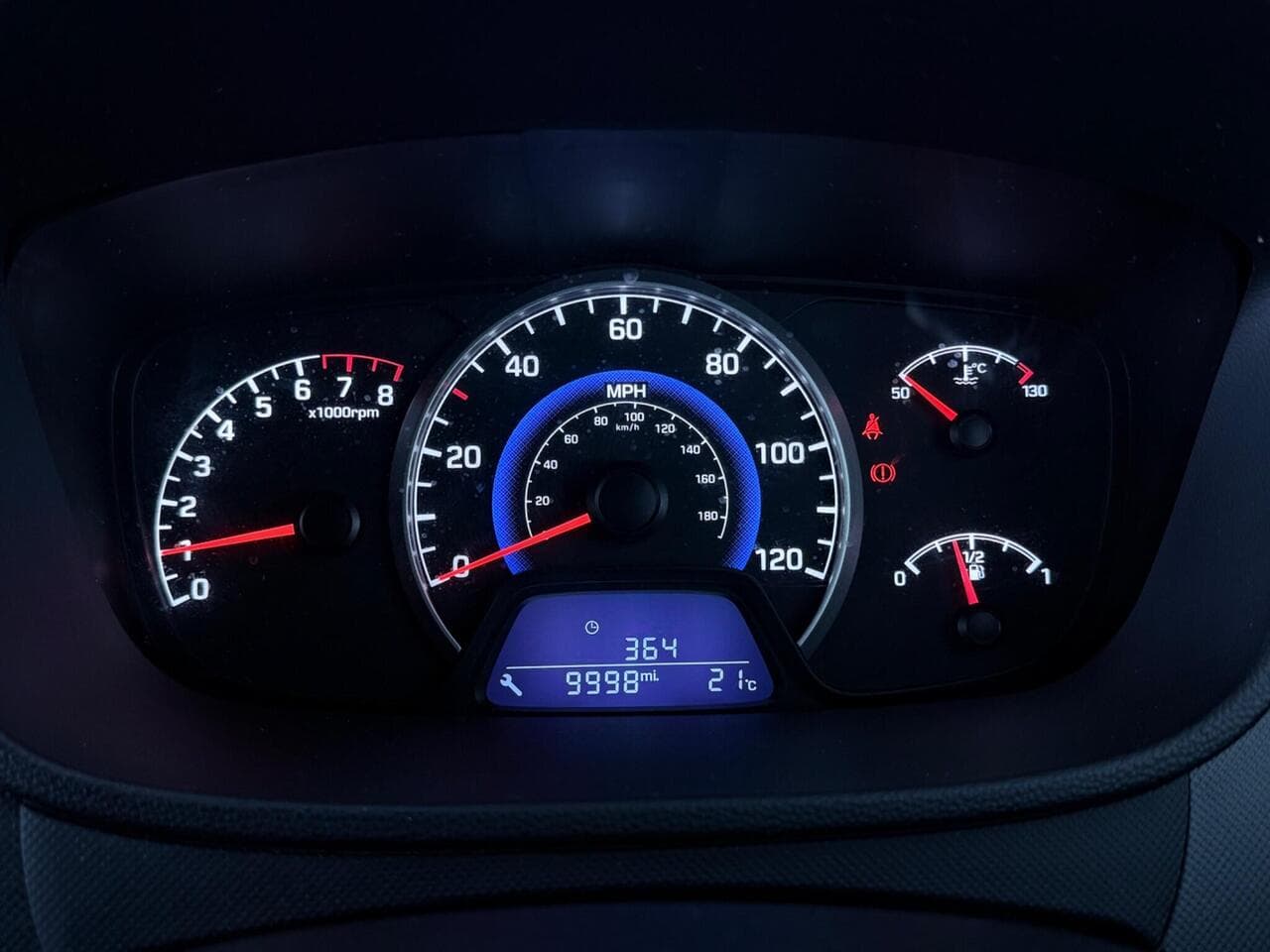 Hyundai i10 thumbnail Driver Instruments