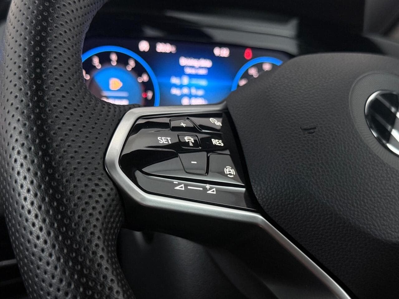Volkswagen Golf thumbnail Misc Controls