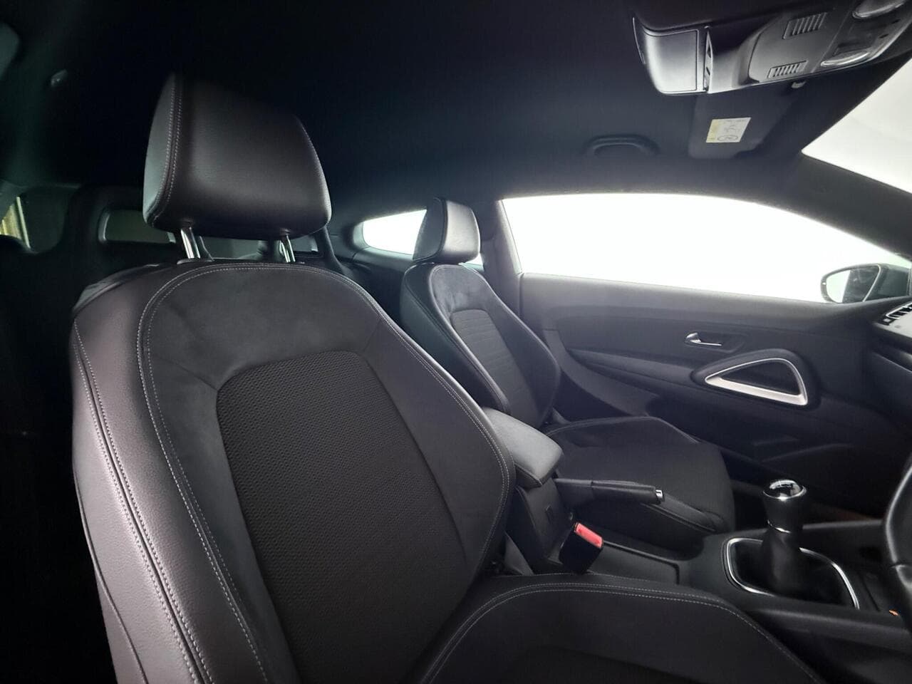 Volkswagen Scirocco thumbnail Seat Driver
