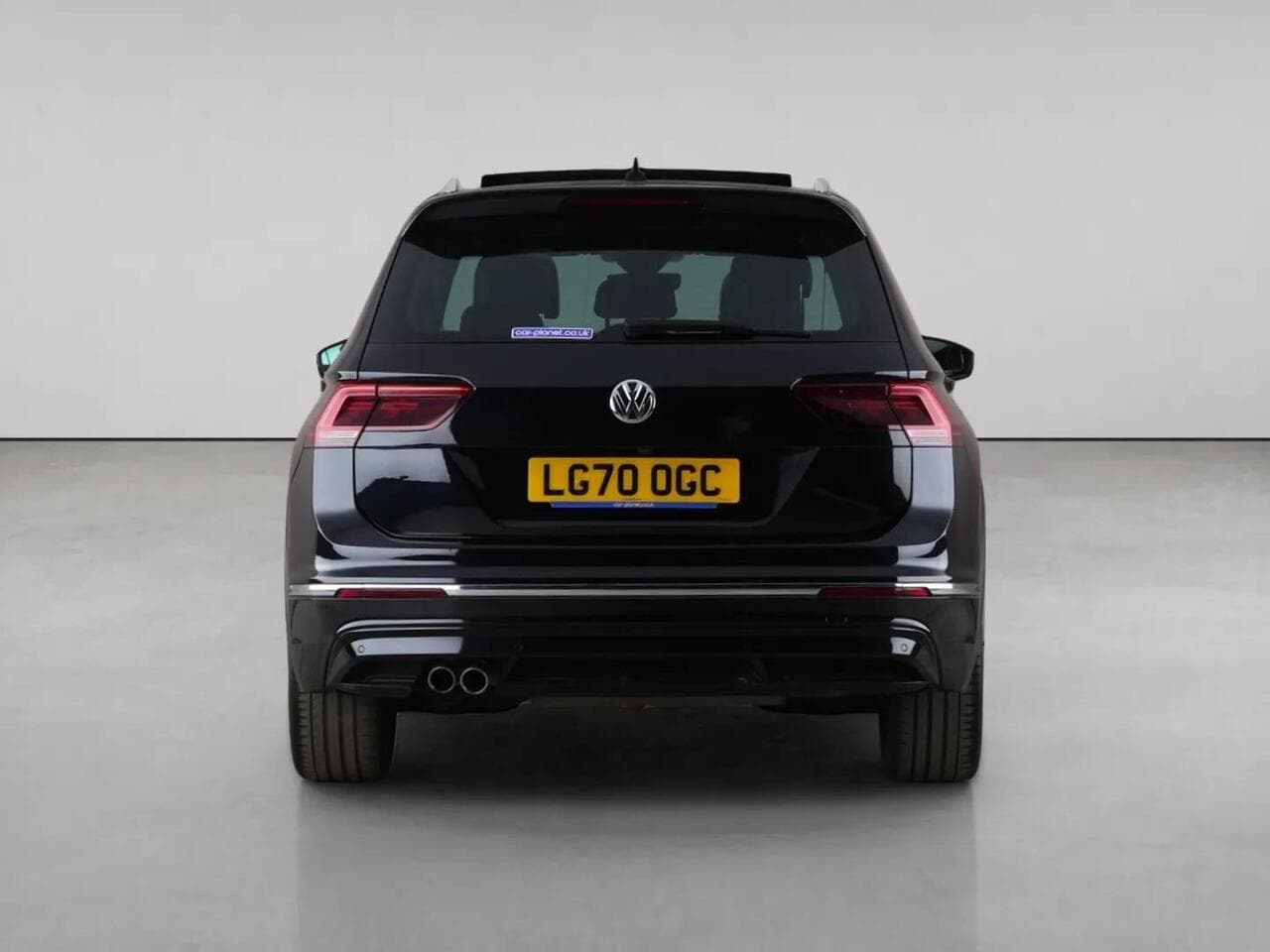 Volkswagen Tiguan thumbnail Rear