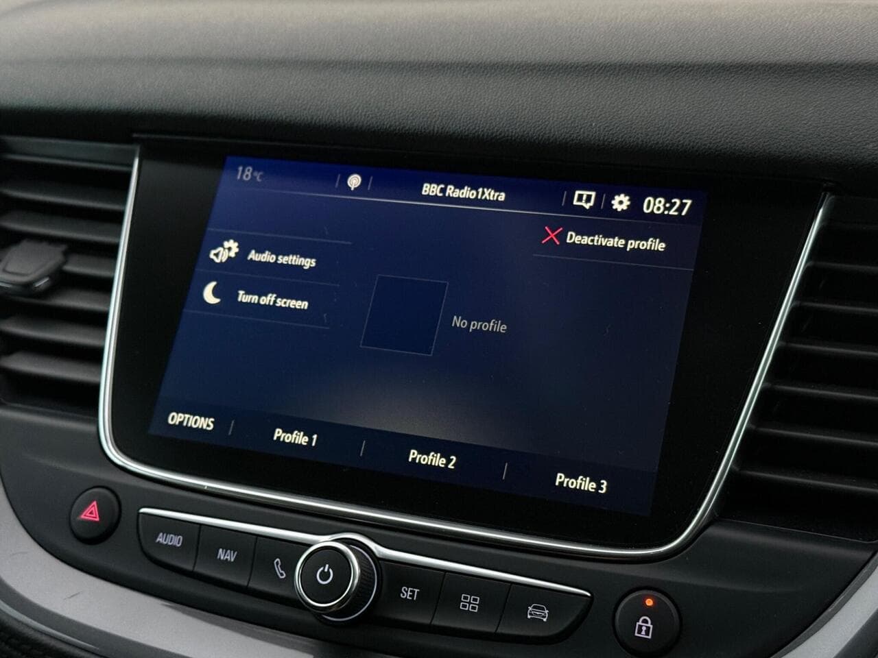 Vauxhall Grandland X thumbnail Infotainment System