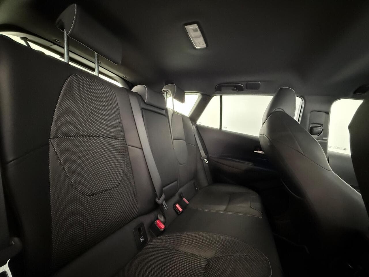 Toyota Corolla thumbnail Seats Rear