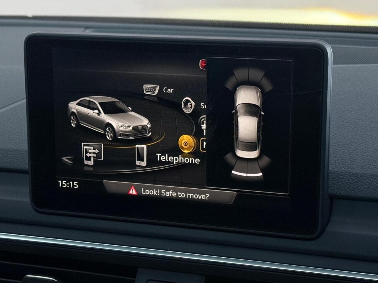 Audi A4 thumbnail Infotainment System