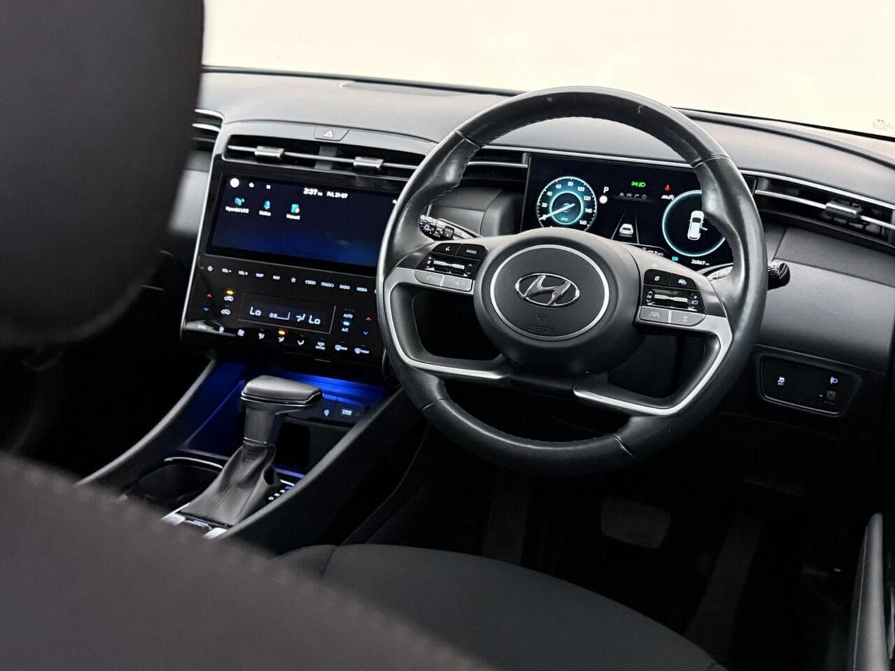 Hyundai TUCSON thumbnail Interior Front