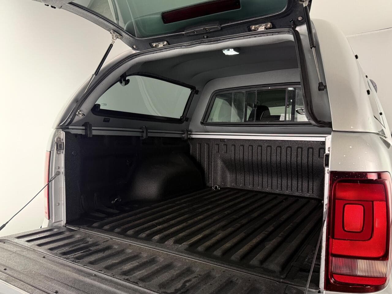 Volkswagen Amarok thumbnail Boot