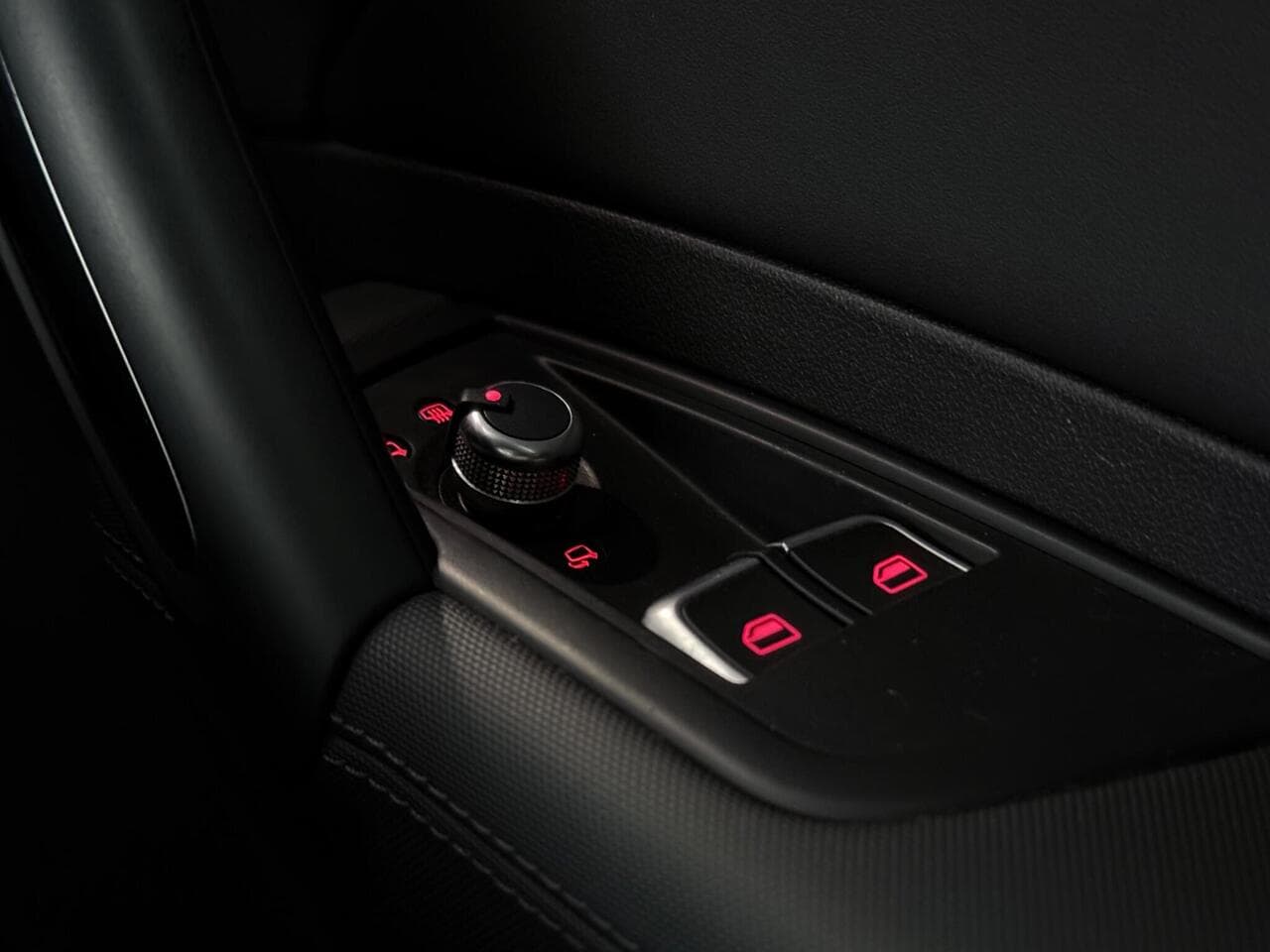 Audi S1 thumbnail Misc Controls