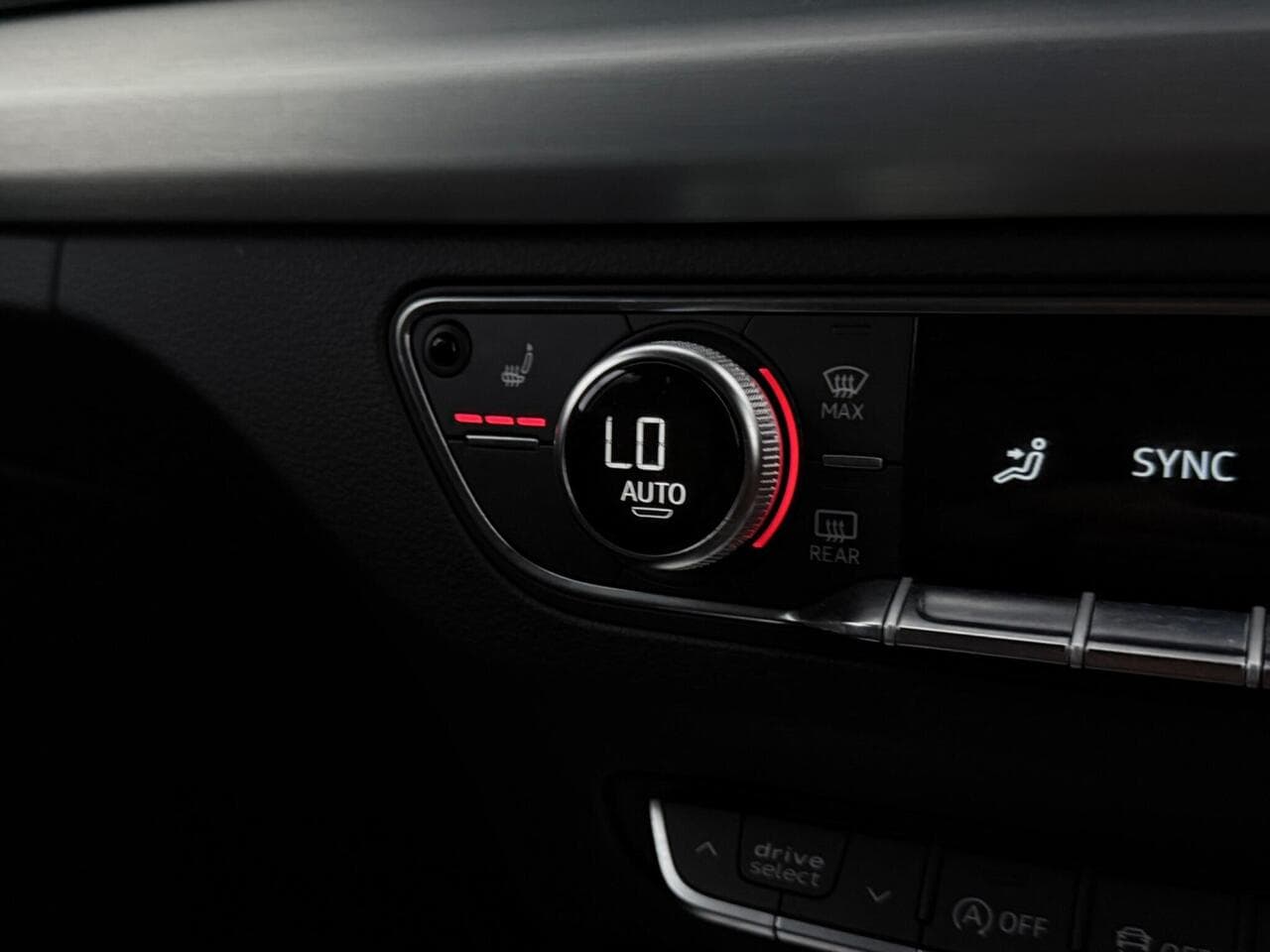 Audi Q5 thumbnail Misc Controls