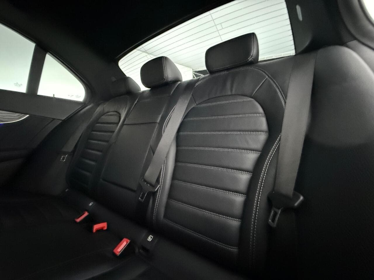 Mercedes-Benz C Class thumbnail Seats Rear