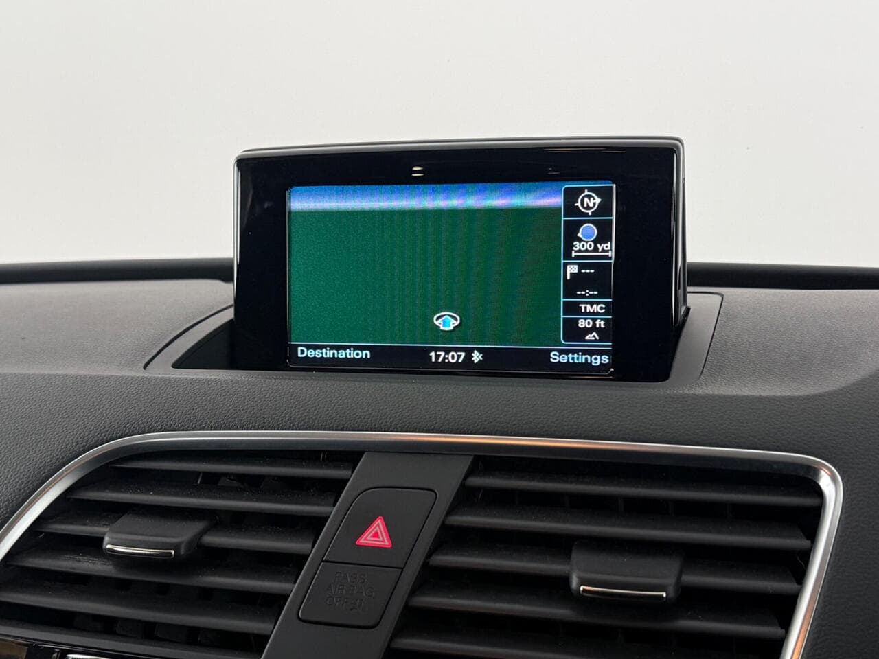 Audi Q3 thumbnail Infotainment System