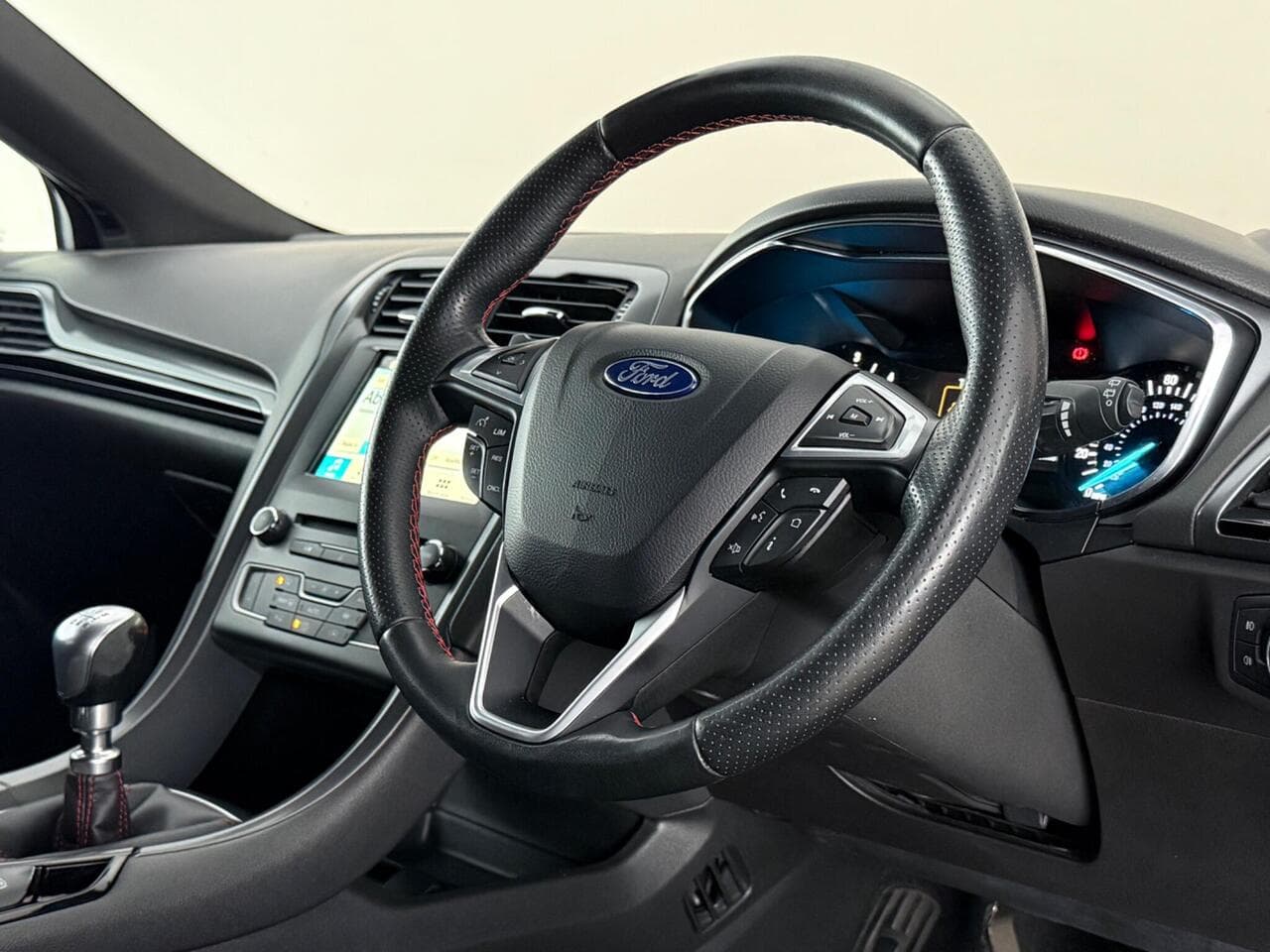Ford Mondeo thumbnail Steering Wheel