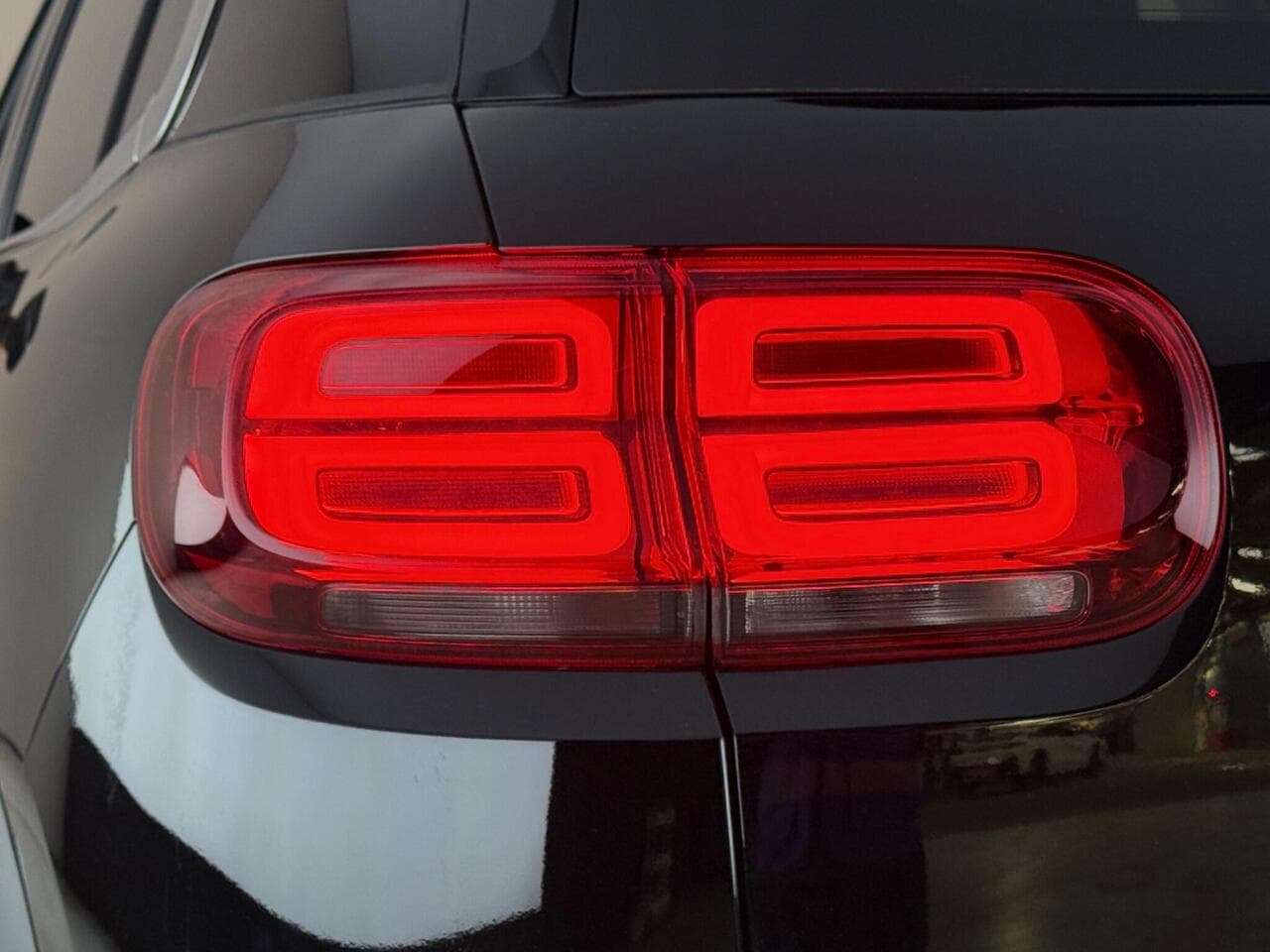 Citroen C5 Aircross thumbnail Lights Rear