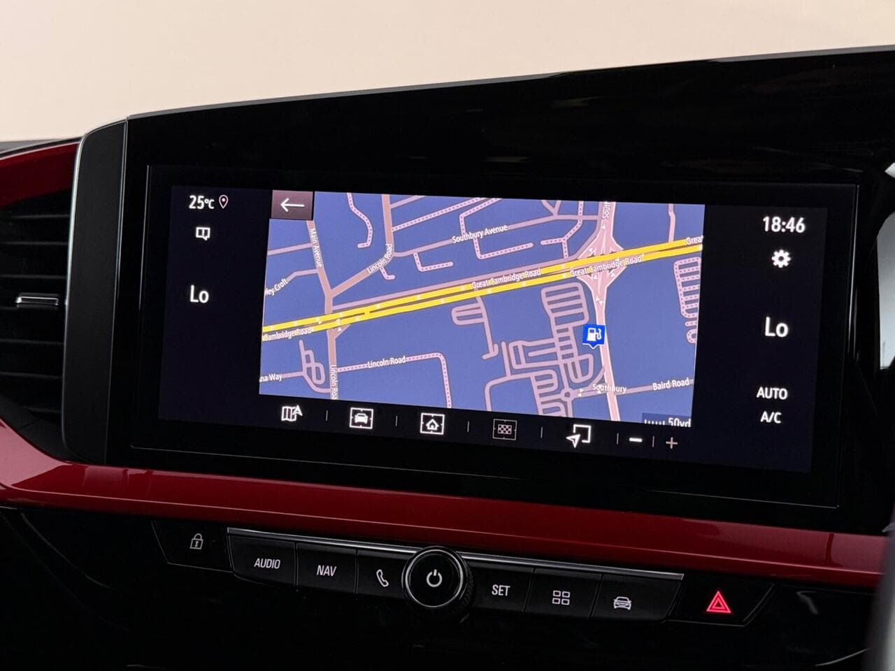 Vauxhall Mokka thumbnail Infotainment System