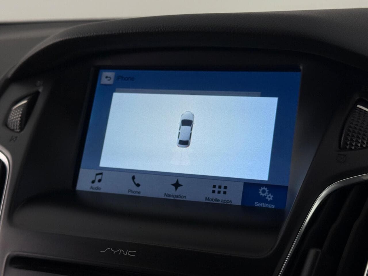 Ford Focus thumbnail Infotainment System