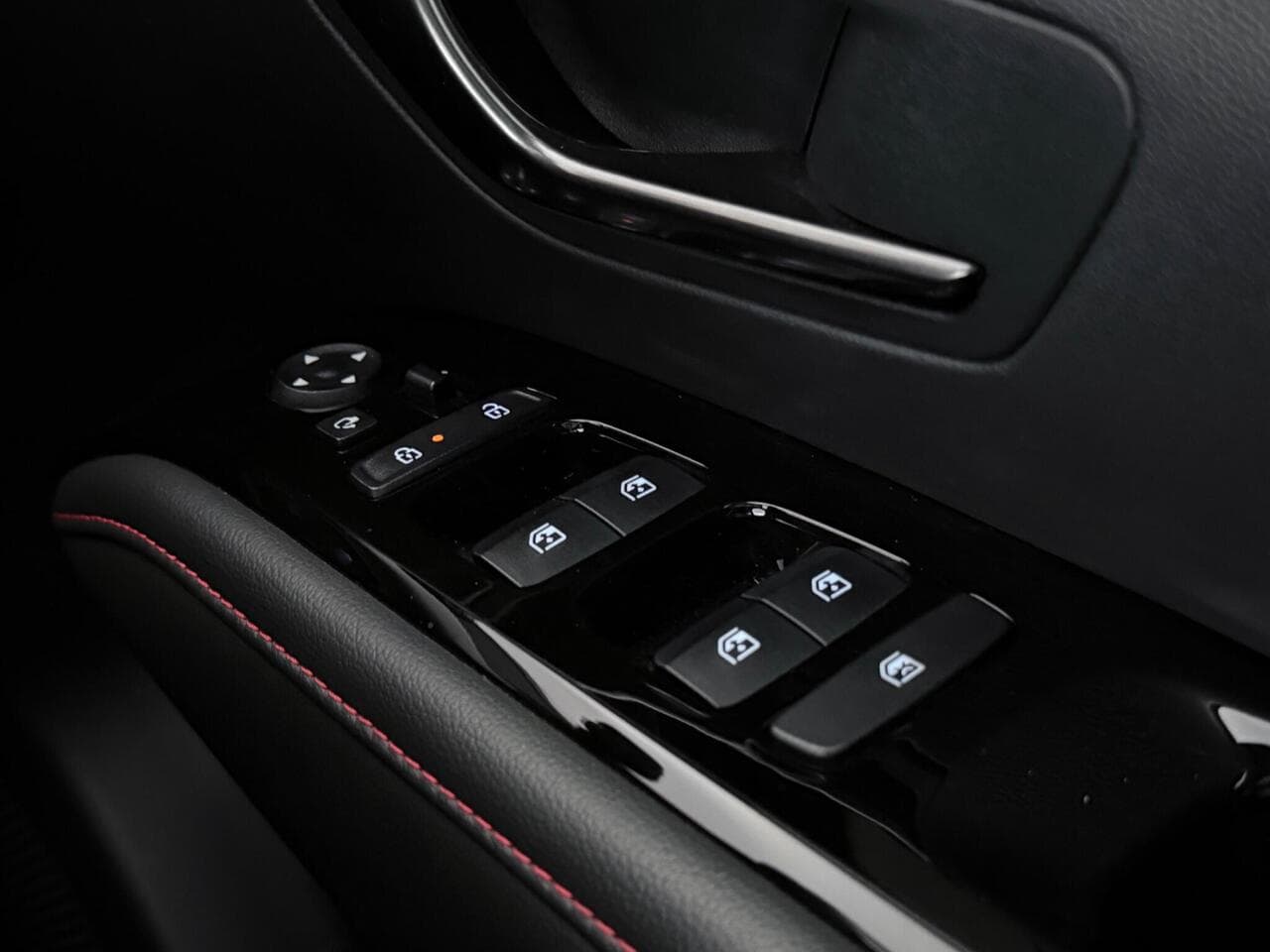 Hyundai TUCSON thumbnail Misc Controls