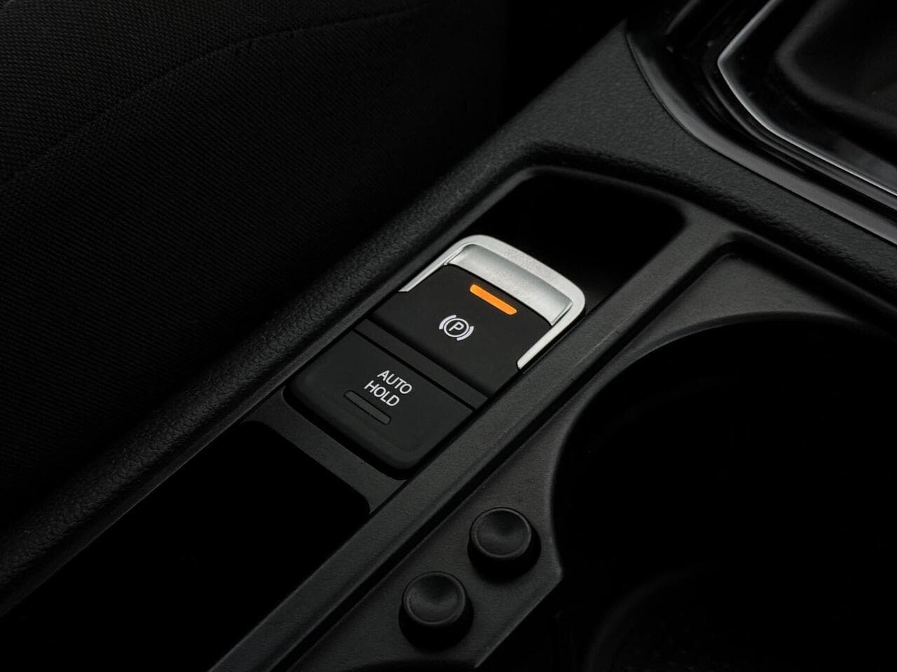 Volkswagen Touran thumbnail Misc Controls