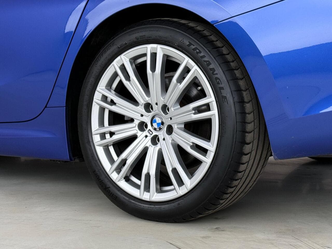 BMW 3 Series thumbnail Wheel