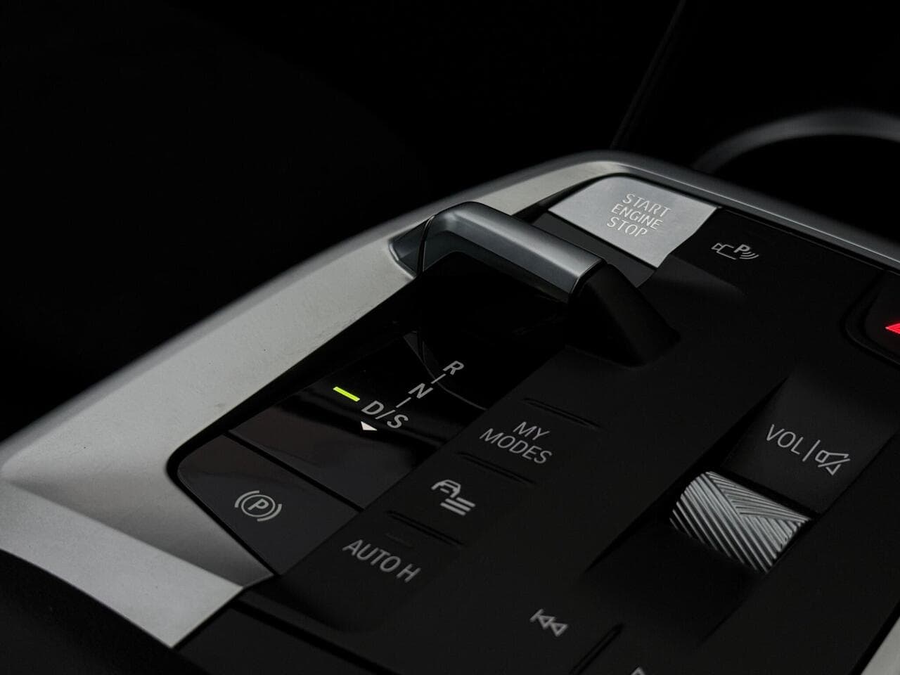 BMW X1 thumbnail Misc Controls