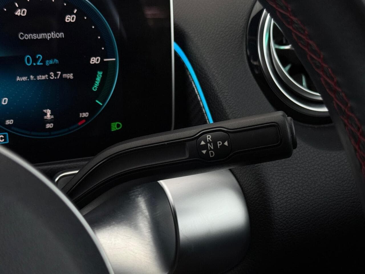 Mercedes-Benz GLB thumbnail Misc Controls