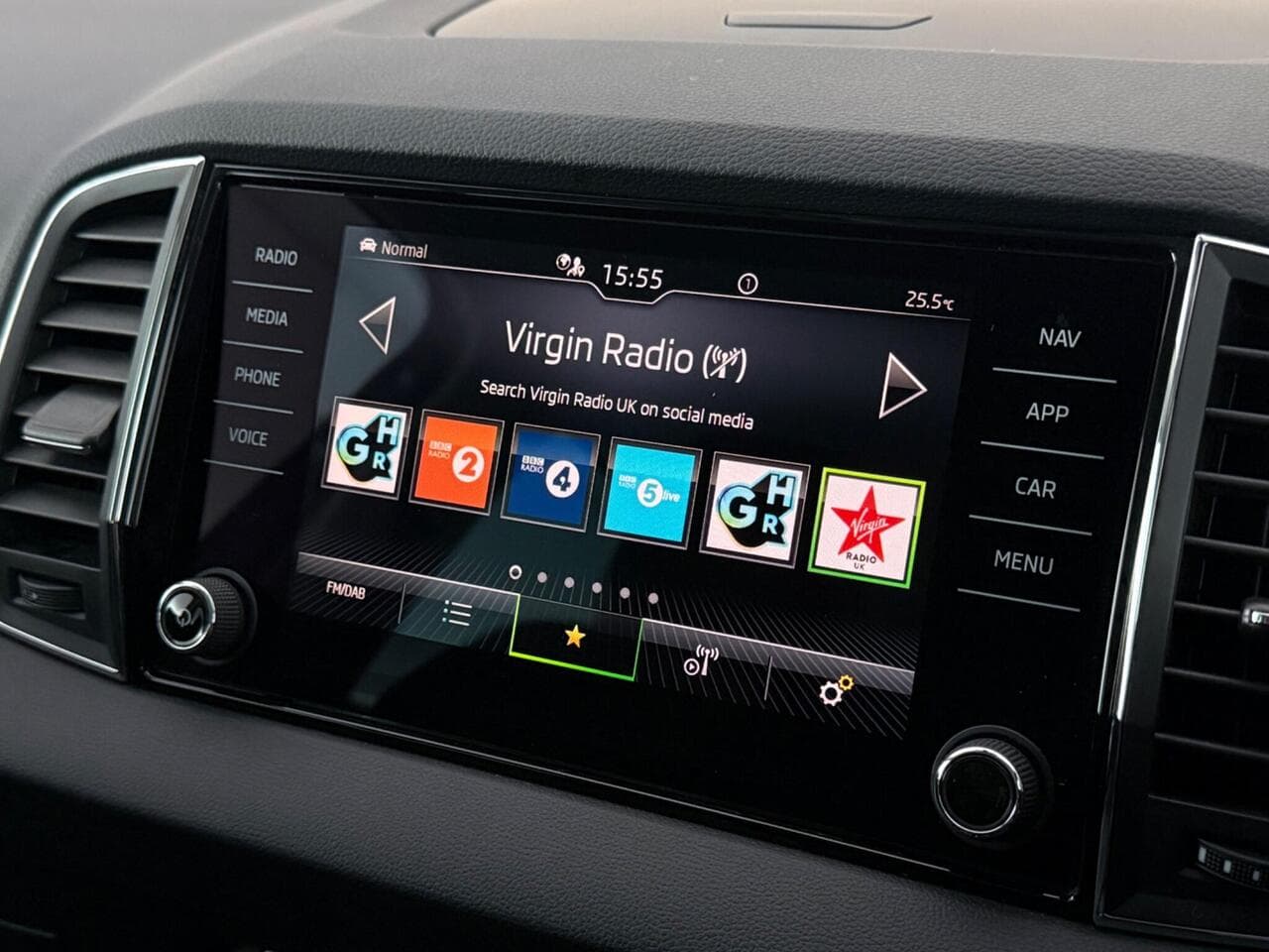 Skoda Karoq thumbnail Infotainment System