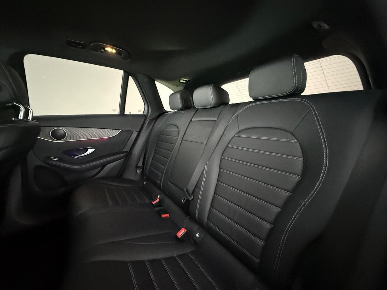 Mercedes-Benz GLC thumbnail Seats Rear