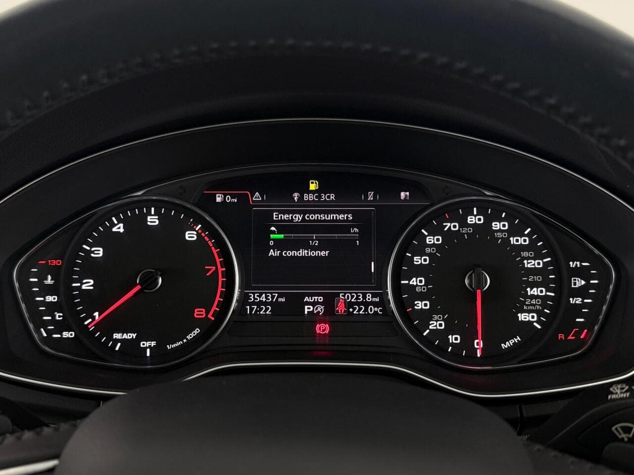 Audi Q5 thumbnail Driver Instruments