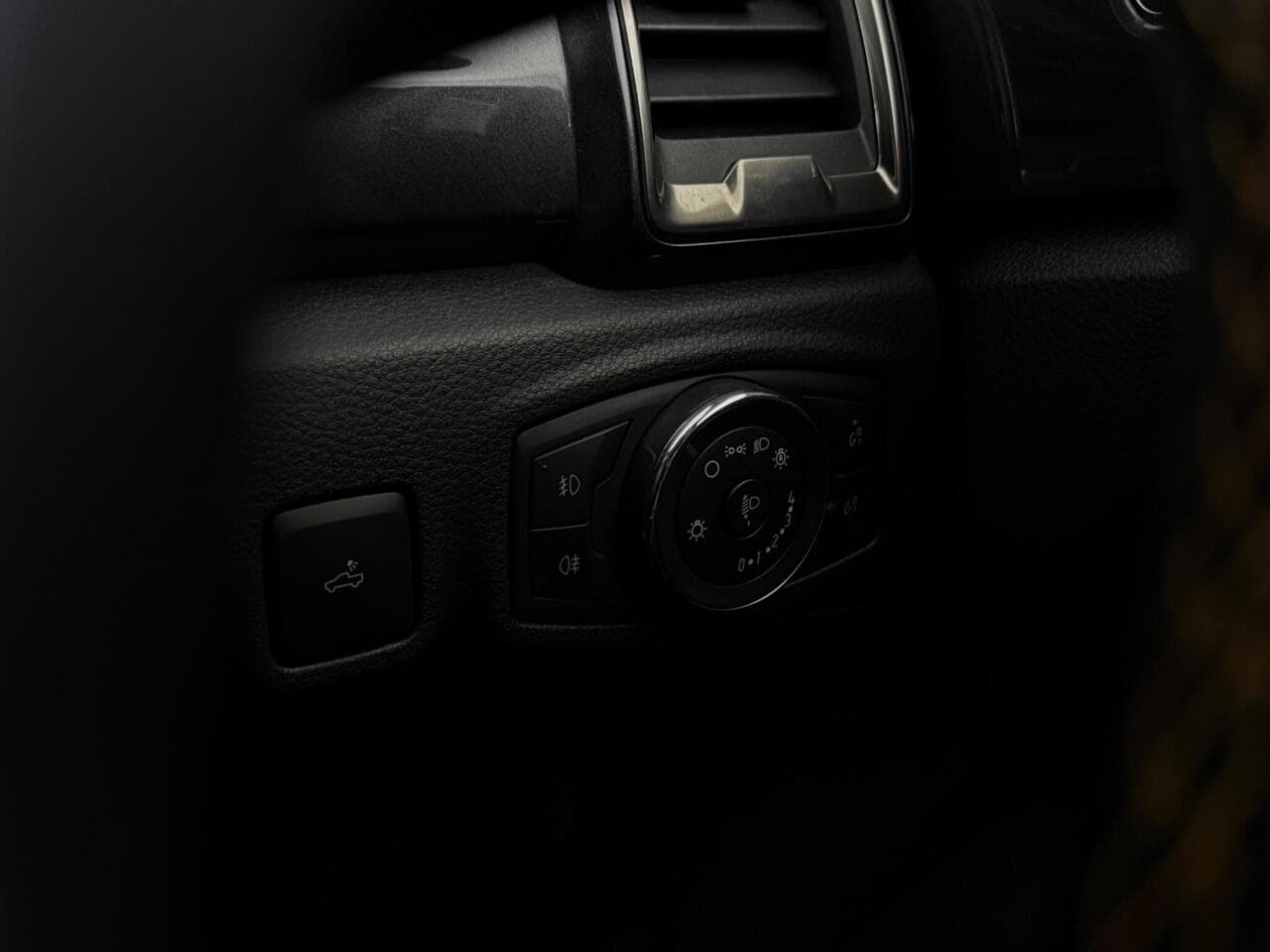 Ford Ranger thumbnail Misc Controls