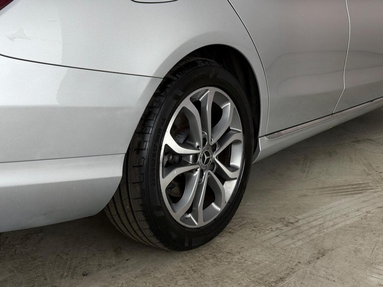 Mercedes-Benz C Class thumbnail Wheel