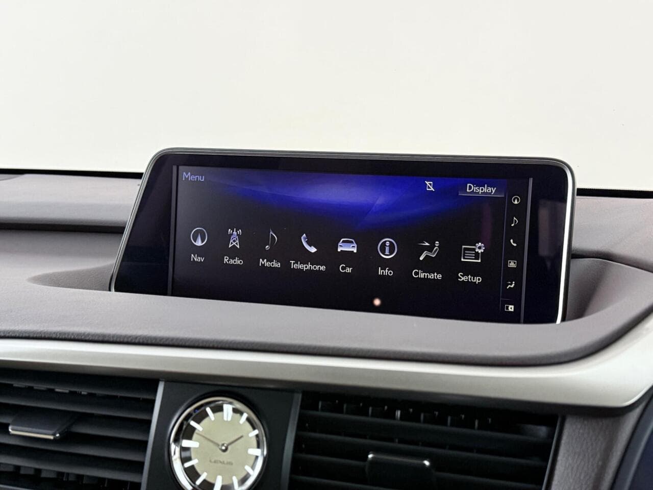 Lexus RX thumbnail Infotainment System