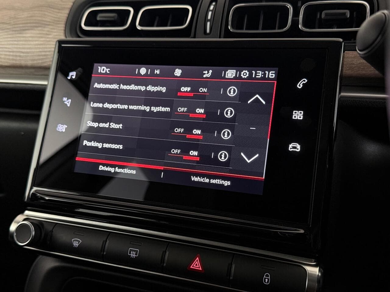 Citroen C3 thumbnail Infotainment System