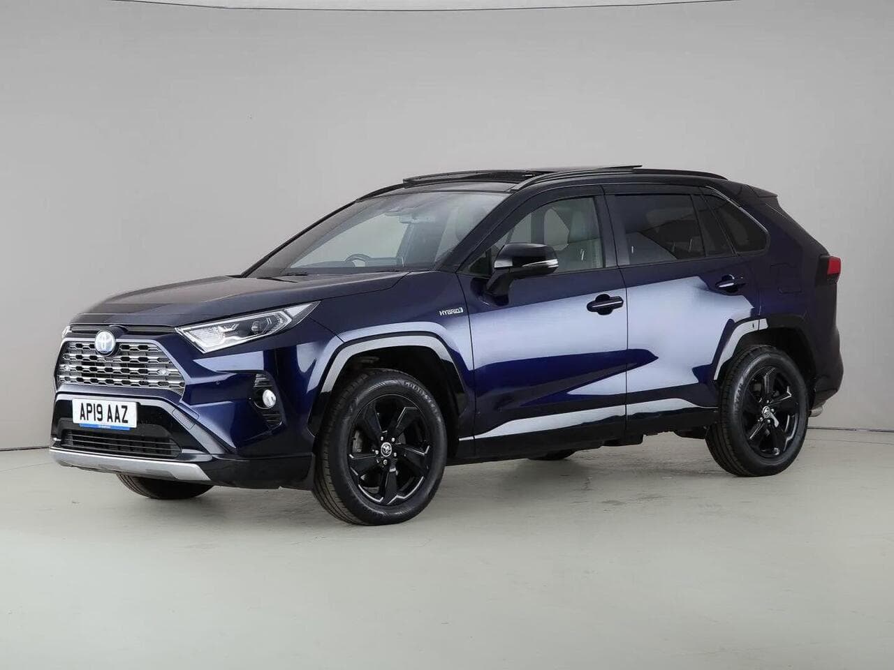 Toyota RAV4 thumbnail Front Left
