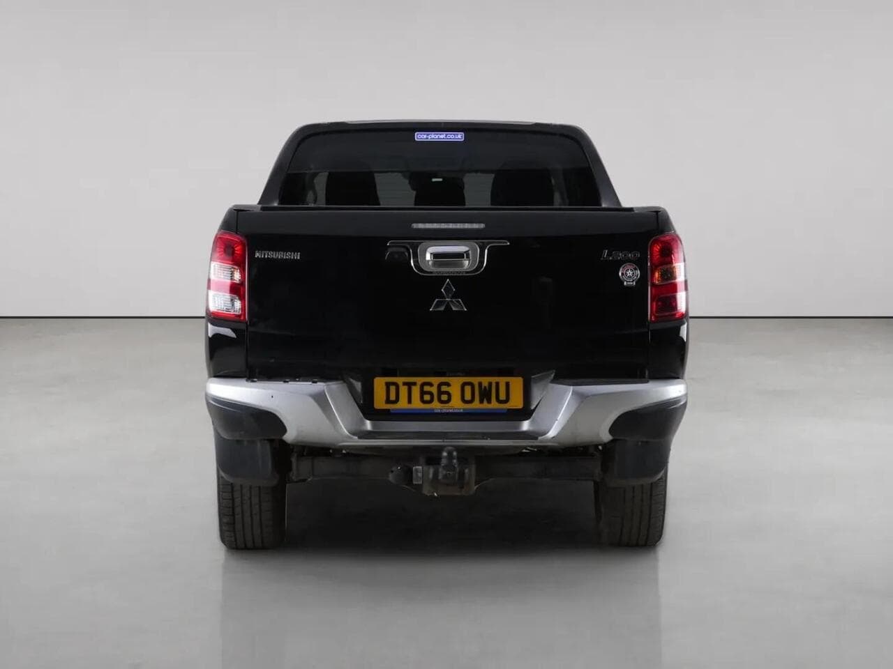 Mitsubishi L200 thumbnail Rear