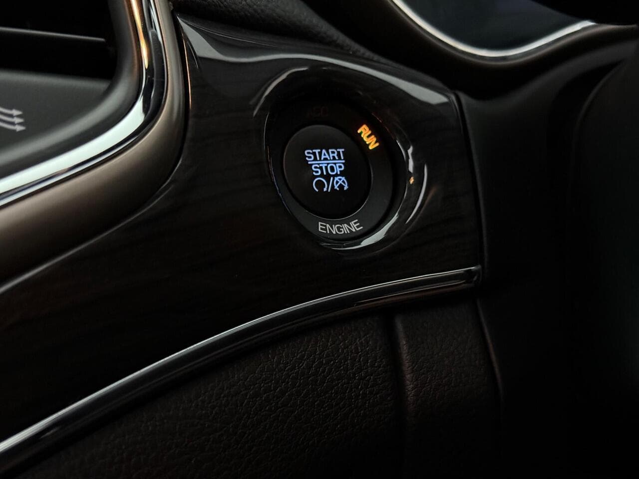 Jeep Grand Cherokee thumbnail Misc Controls