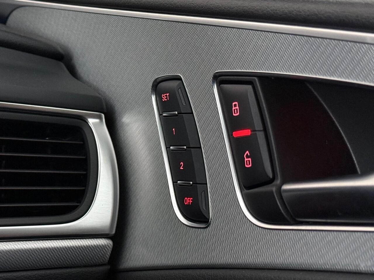 Audi A6 Allroad thumbnail Misc Controls
