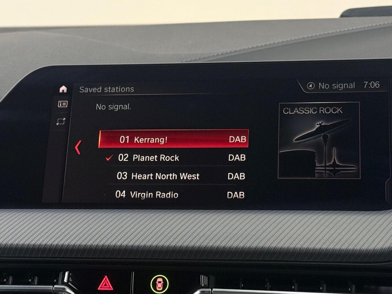 BMW 1 Series thumbnail Infotainment System