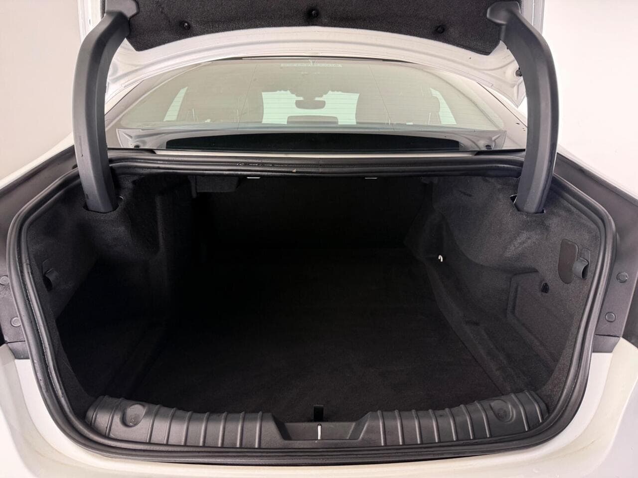 Jaguar XF thumbnail Boot